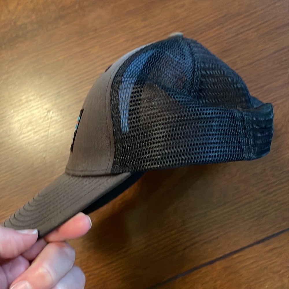 Patagonia trucker hat. Gray and black. Snap back. - Picture 4 of 5